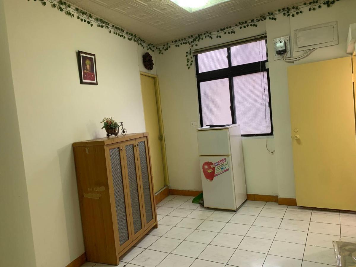 淡水老街歡樂便利民宿 Danshui Exterior foto