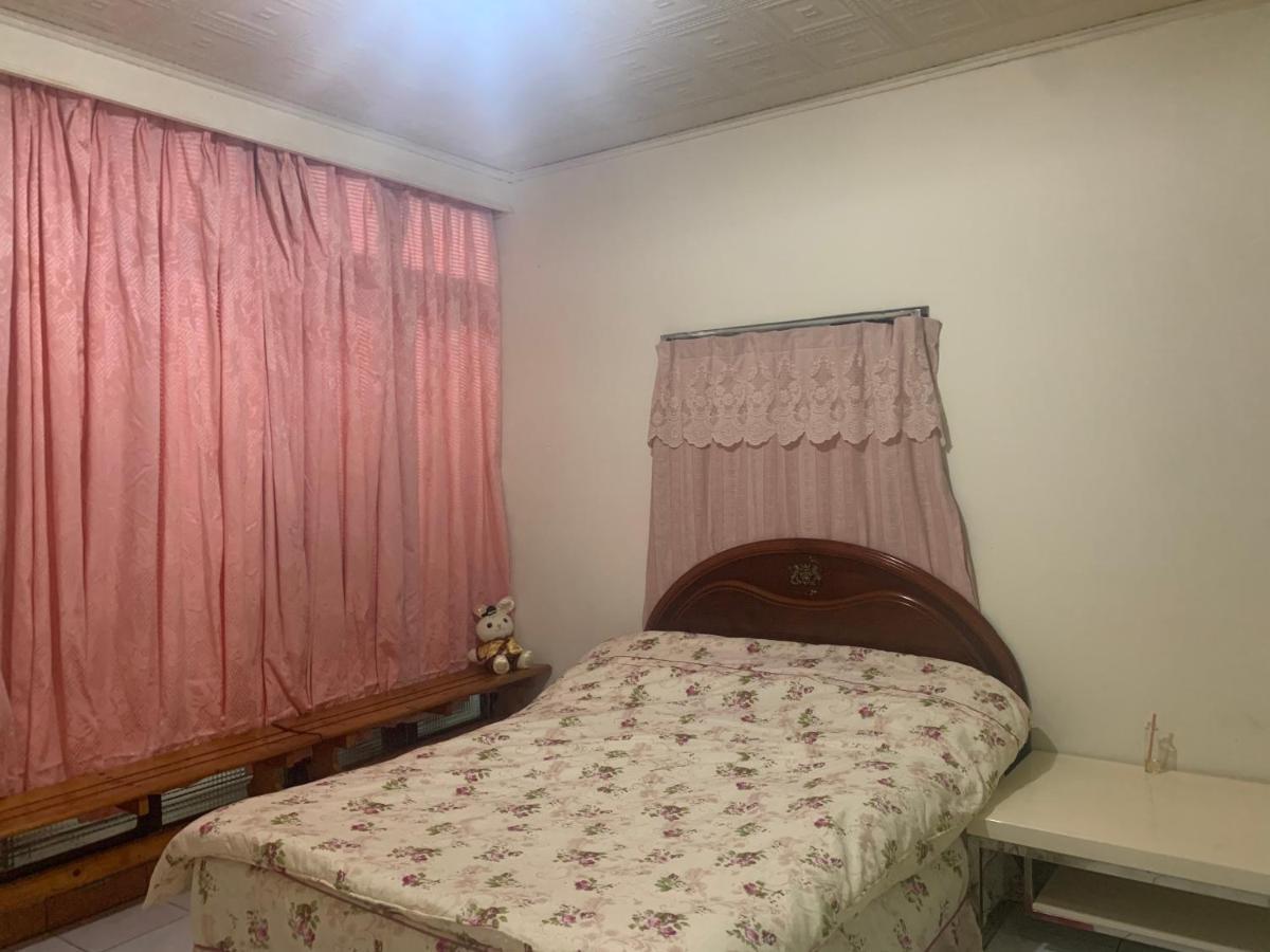 淡水老街歡樂便利民宿 Danshui Exterior foto